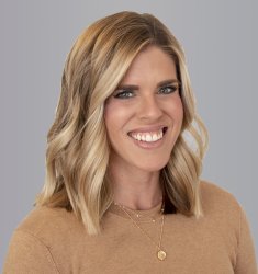 Anna Moore_Headshot.jpg