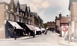 Crown-Road.jpg Crown-Road.jpg