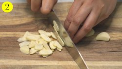 slicing-garlic-test.jpg