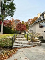 stairs w railing-2_4.jpg