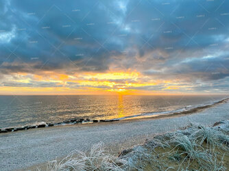 Beach-2_00x copy.jpg