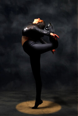 Dancer2.jpg