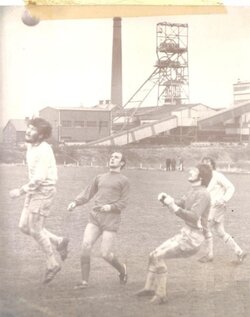 1973-12-15 vs. Frecheville CA b.jpg