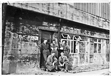 RAF Leeming  No 1 hanger crew room 1954001.jpg
