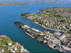 Kopervik-fra-vest-1065x790 (1)f.jpg Kopervik-fra-vest-1065x790 (1)f.jpg