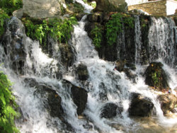 Waterfall-1.jpg Waterfall-1.jpg