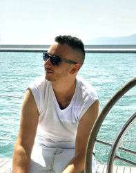 sleeveless edited.jpg