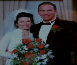 couple-flowers.jpg couple-flowers.jpg