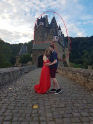 burg_eltz_red_circle1.jpg burg_eltz_red_circle1.jpg