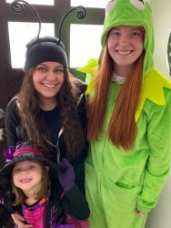 frizzy hair edited.jpg